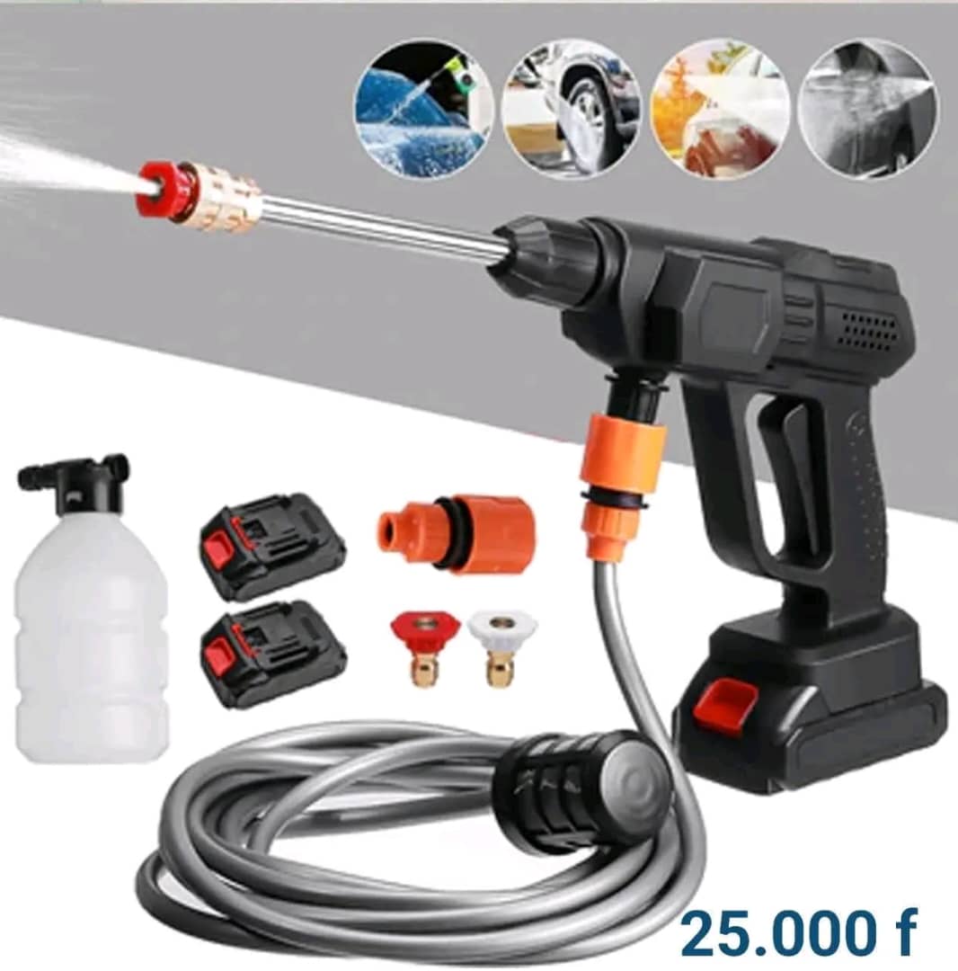 Nettoyeur Haute Pression sur Batterie, Press & Clean avec Batteries, Pot à Mousse, Tuyau de 5 Mètres, pour Voiture, Gazon (avec 2 Batteries 4000mAh)
